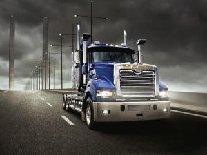 Mack Super-Liner 2007 года